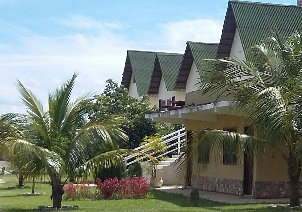 Hotel Pousada Dos Chales กัมโปส โดส กอยตากาเซส ภายนอก รูปภาพ